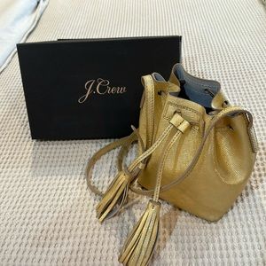 Stylish Jcrew cross body bucket bag